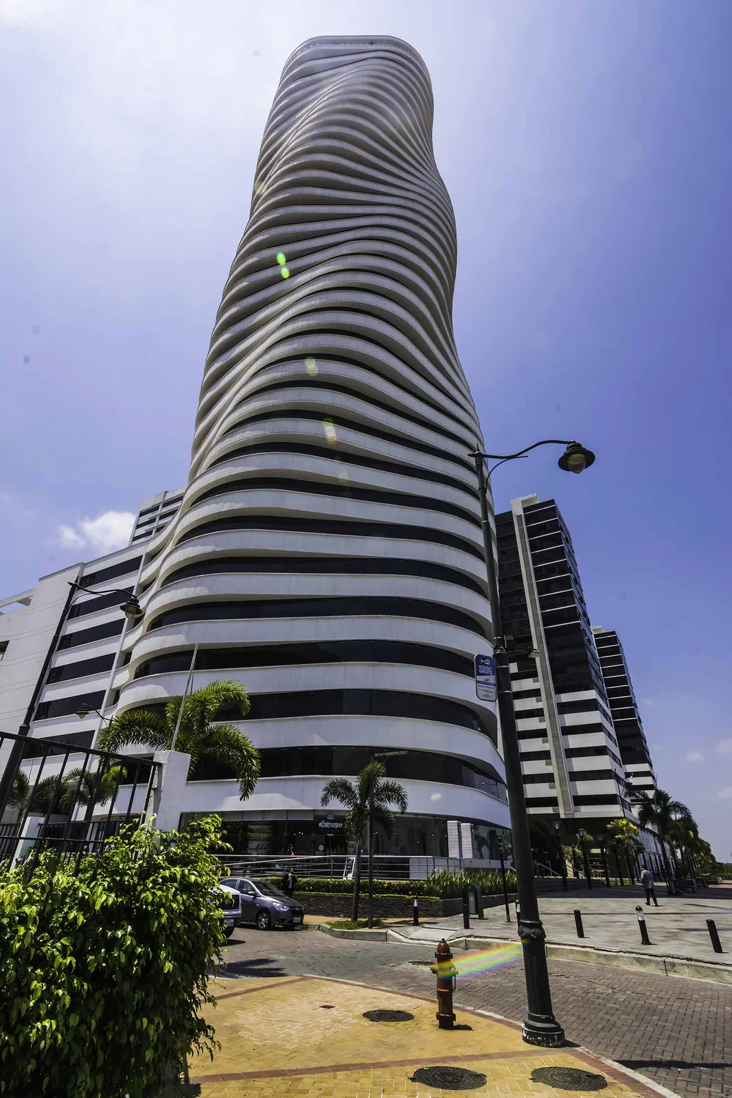 Oficina en venta ubicada en el Edificio The Point, Puerto Santa Ana – Foto 5