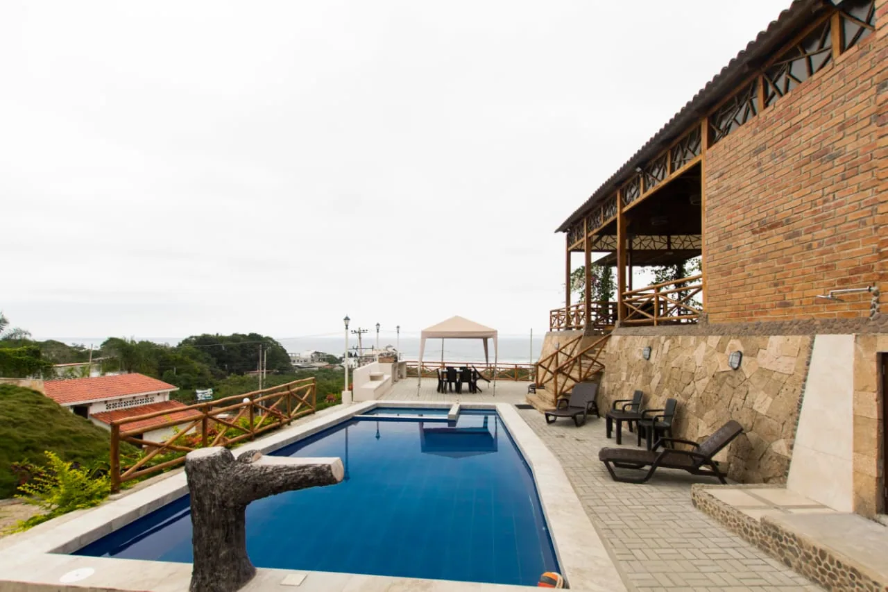 Casa frente al mar en venta ubicada en Las Nuñez, Península de Santa Elena – Foto 1
