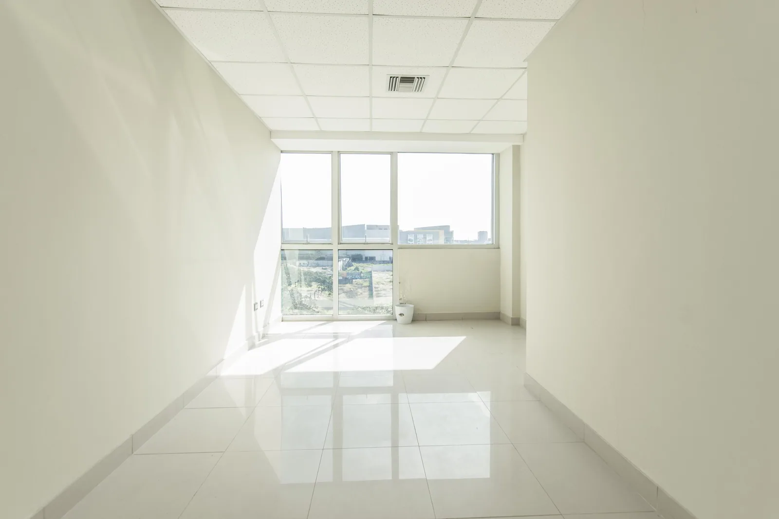 Oficina en alquiler ubicada en el Edificio City Office, Norte de Guayaquil