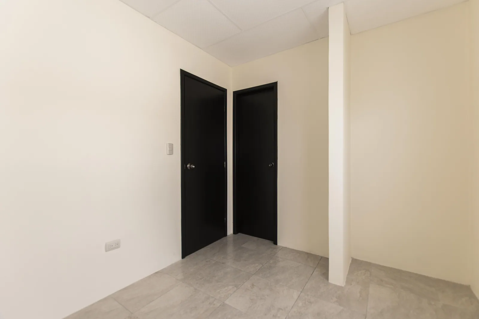 Casa de estreno en venta ubicada en la Urbanización La Rioja – Foto 5