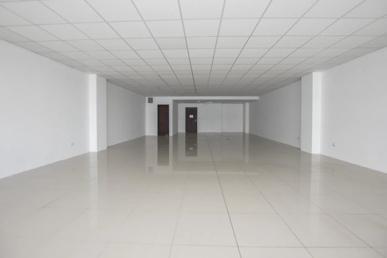 Oficina en venta ubicada en el Edificio XIMA, Samborondón – Foto 5