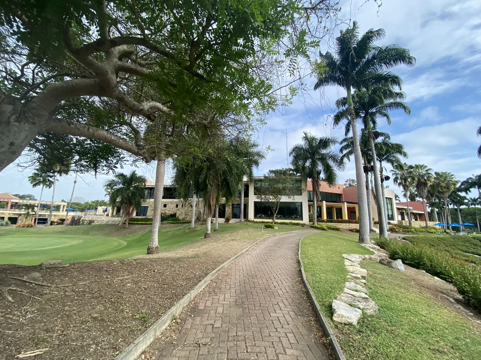 Terreno en venta en Lacosta Country Club, Vía a la Costa