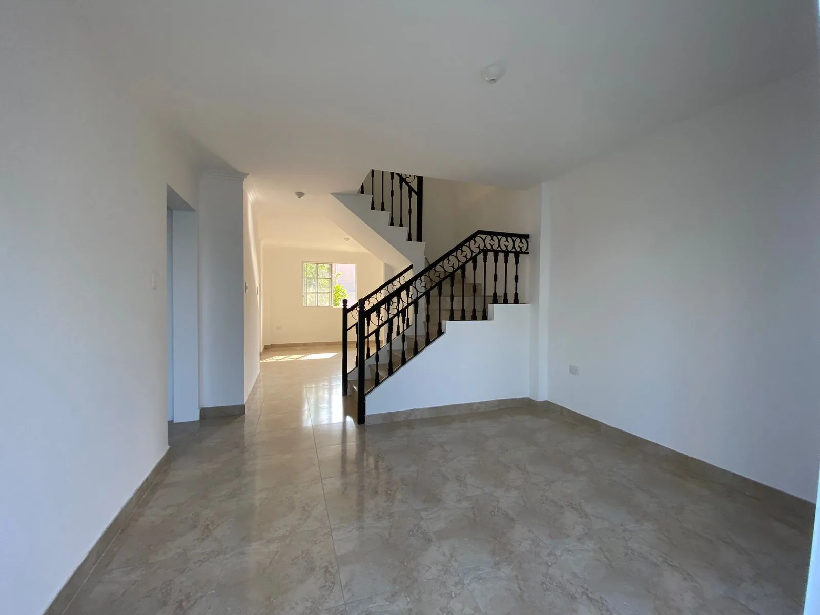 Casa en venta ubicada en la Urbanización Casa Laguna, Etapa Brisana – Foto 4