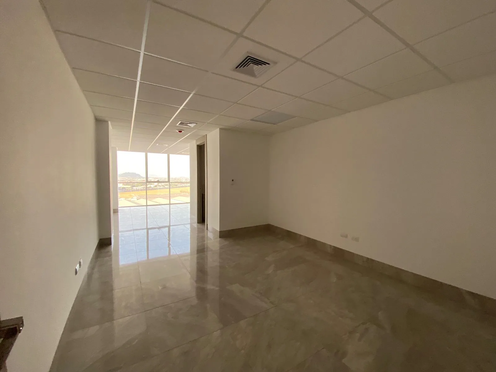 Oficinas en alquiler en Edificio Platinum Business Center – Foto 3