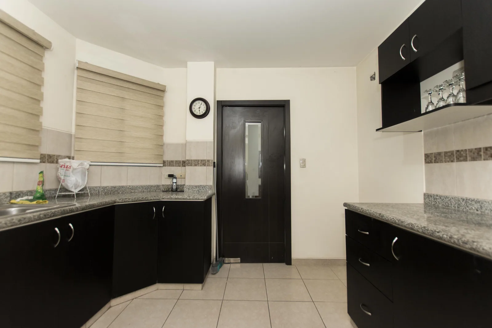 Casa amoblada en alquiler ubicada en Urbanización La Romareda – Foto 5