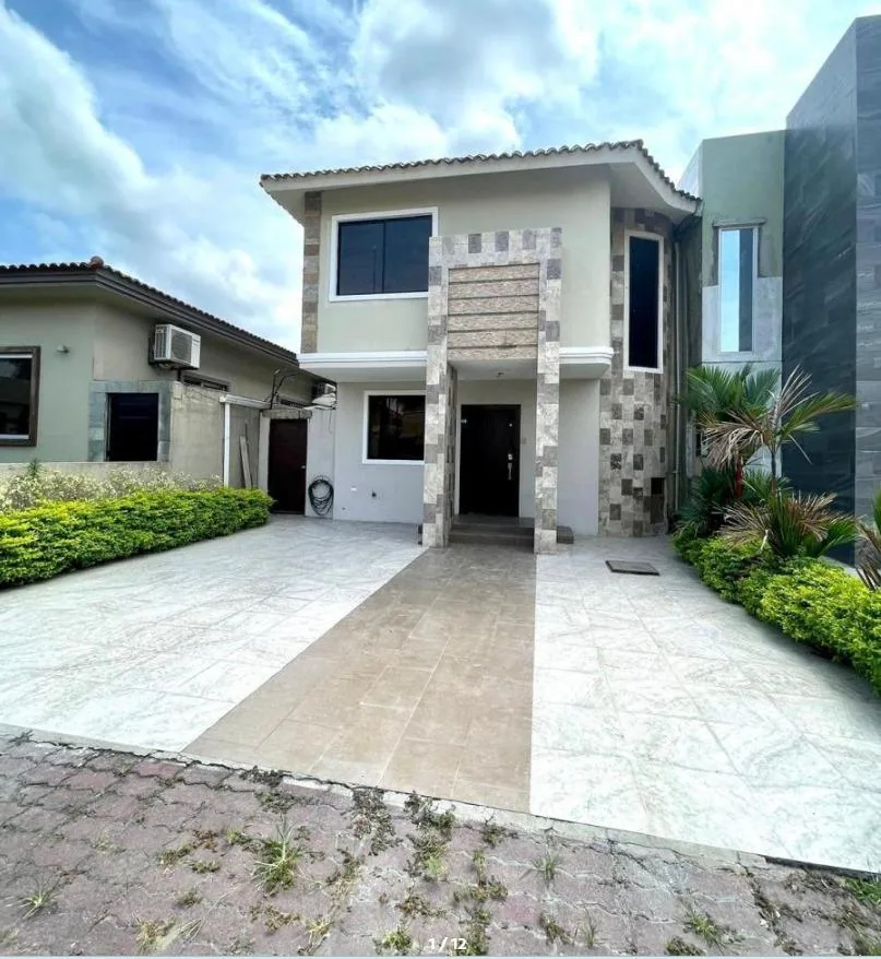 Casa en alquiler ubicada en la Urbanización Portofino, Vía a la Costa – Foto 1