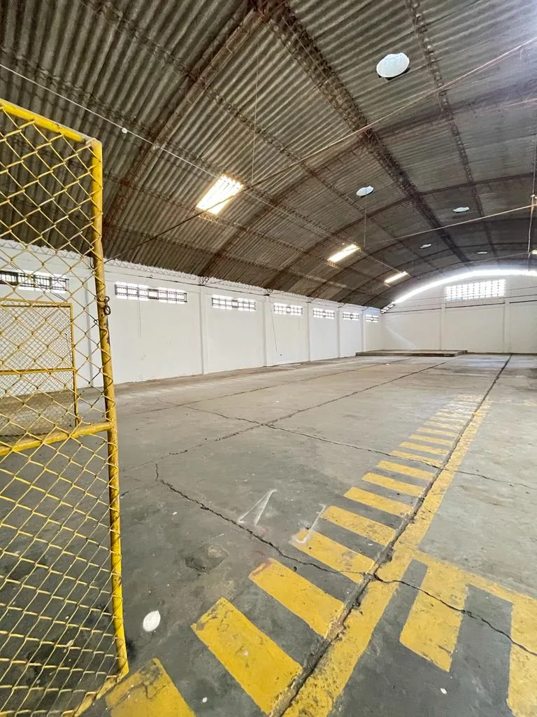 Galpón industrial comercial en venta ubicado en Mapasingue Este – Foto 3