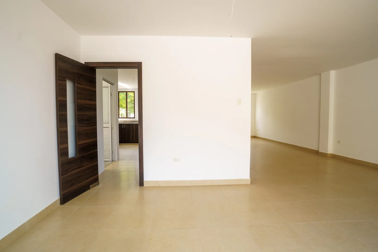 Casa de 4 habitaciones en venta ubicada en la Urbanización Villas del Bosque – Foto 2