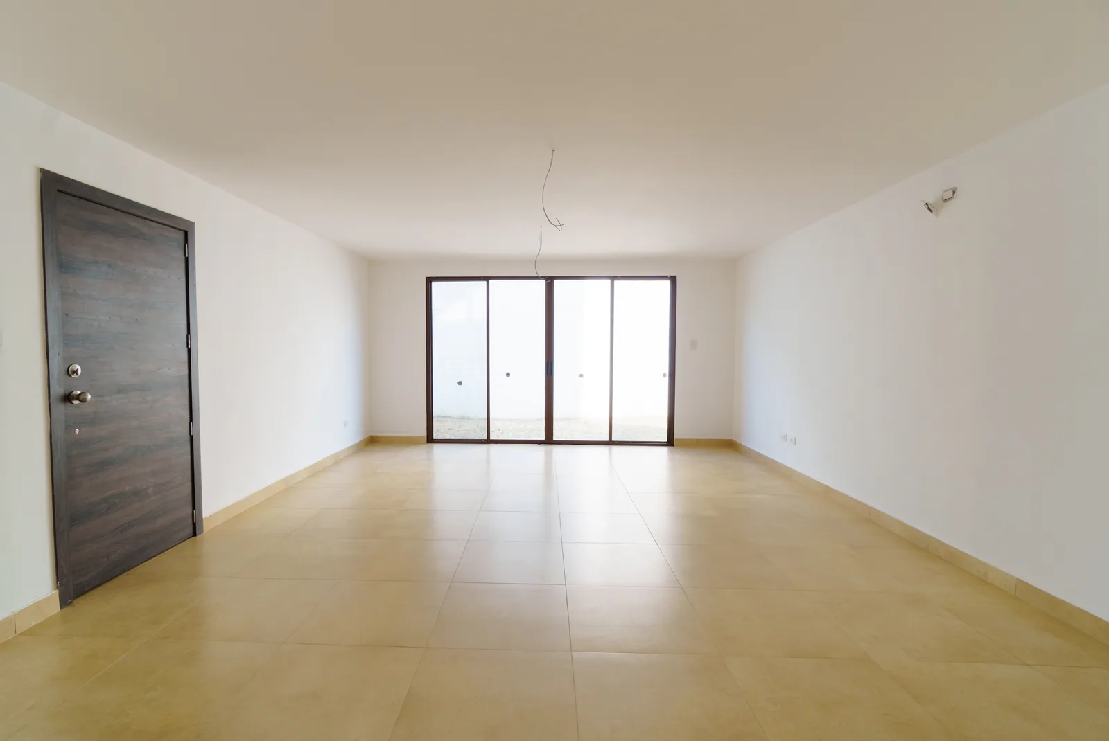 Departamento 3 habitaciones planta baja con patio en venta, Urbanización Villas del Bosque – Foto 1