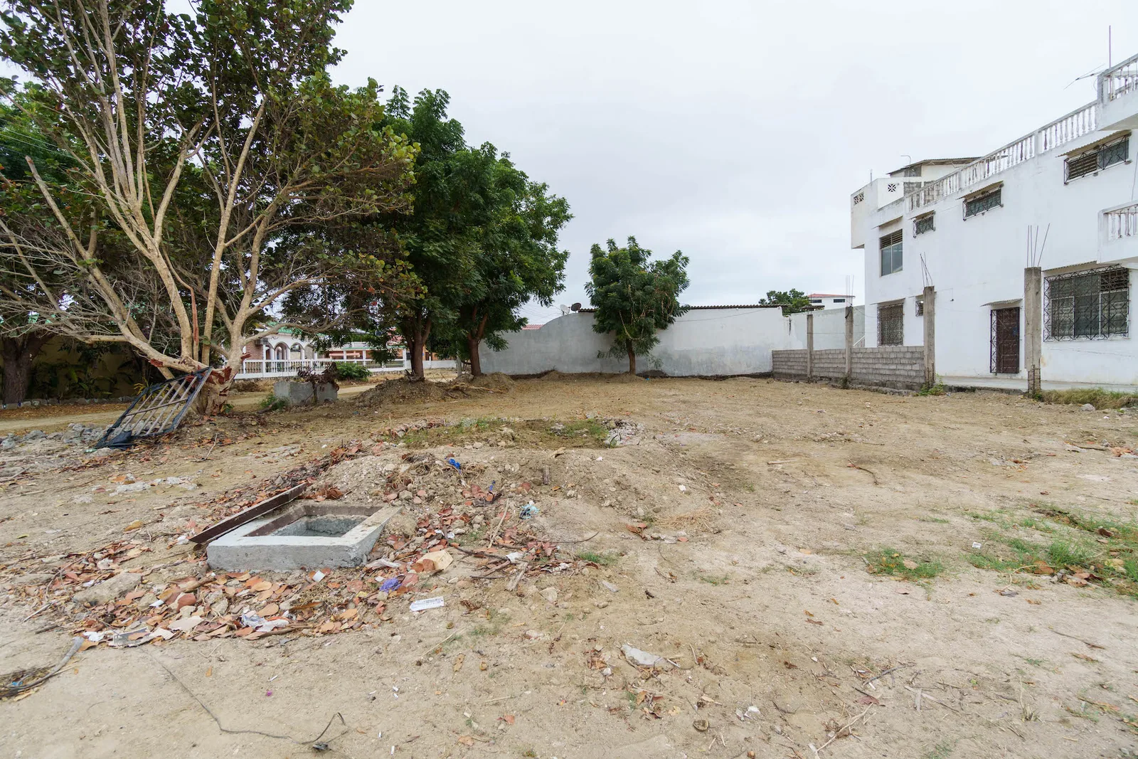 Terreno en venta ubicado en la Ciudadela Las Dunas, Salinas, Santa Elena