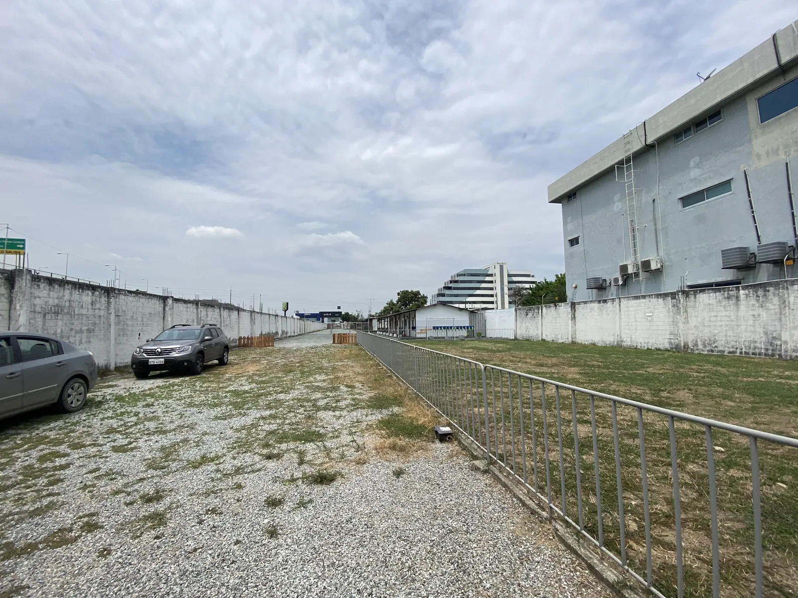 Terreno, Macrolote en venta, Av. León Febres Cordero – Foto 2