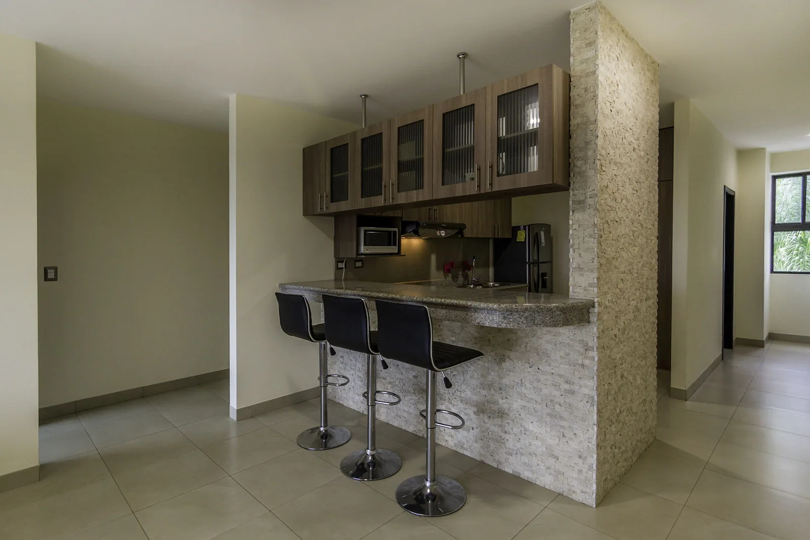 Departamento amoblado en alquiler ubicado en Bosques de la Costa, Vía a la Costa – Foto 5