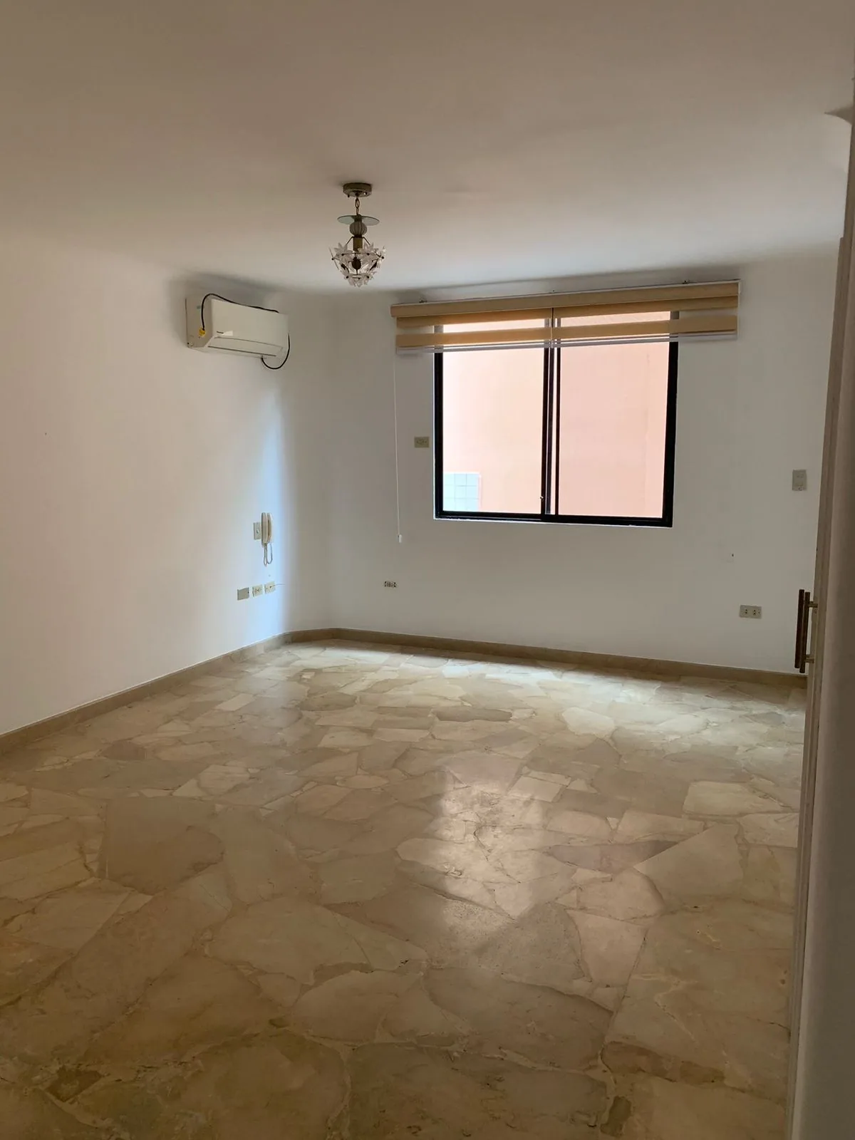 Casa rentera en venta ubicada en la Urbanización Puerto Azul, Vía a la Costa – Foto 2