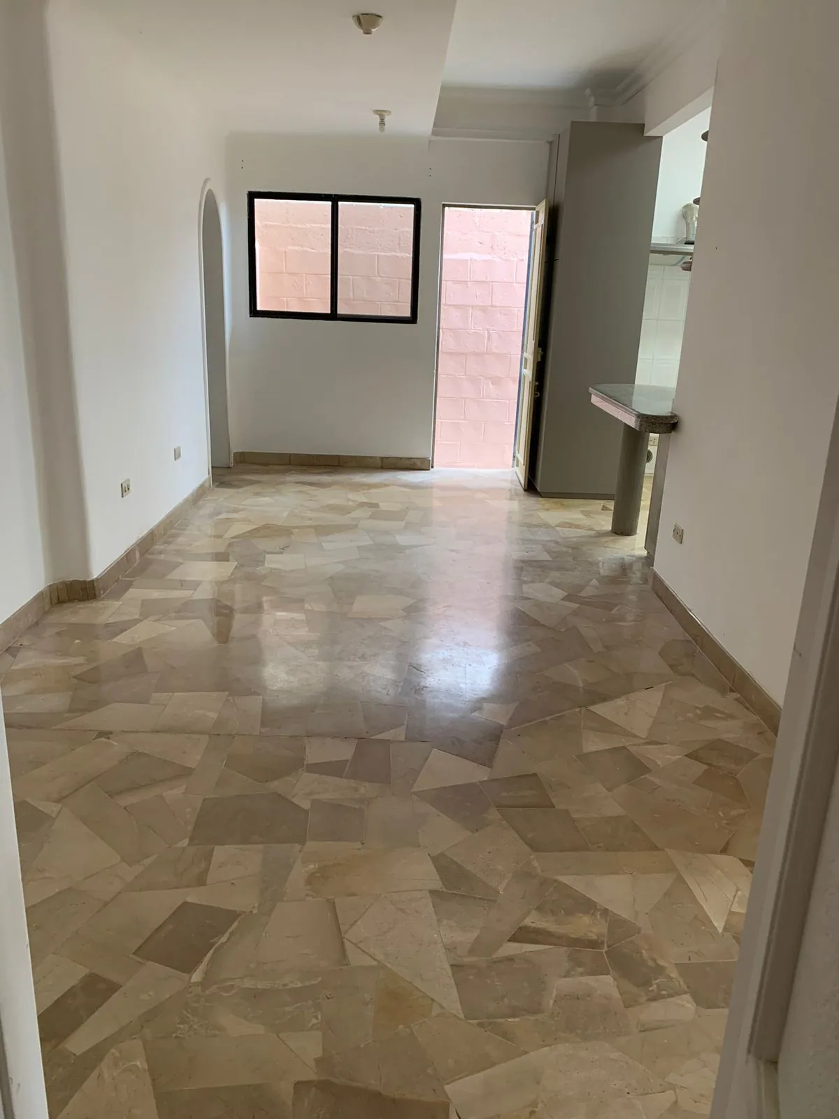 Casa rentera en venta ubicada en la Urbanización Puerto Azul, Vía a la Costa – Foto 3