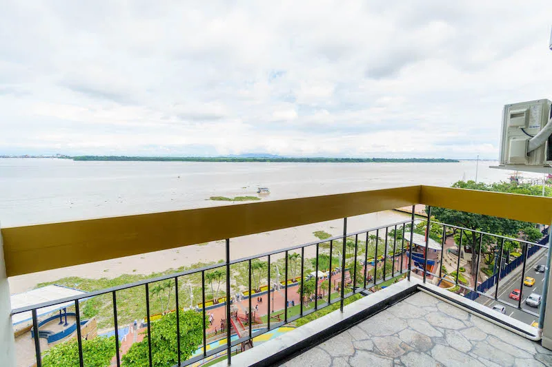 Departamento en venta ubicado frente al Malecón 2000, Centro de Guayaquil – Foto 1