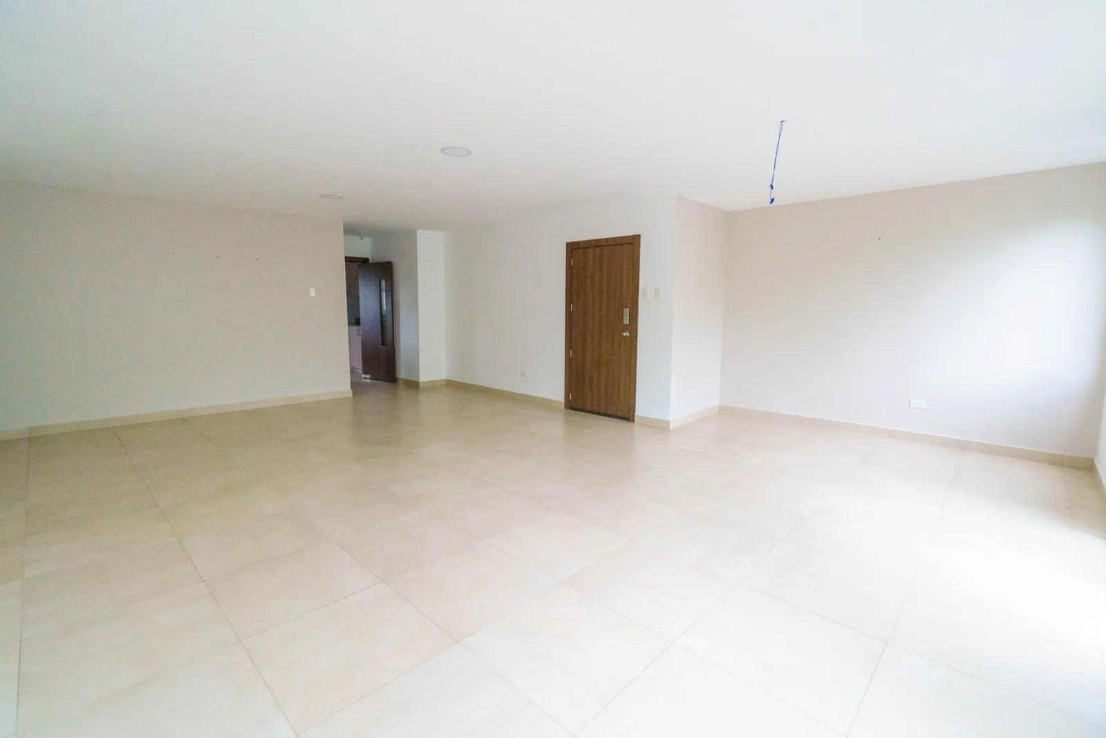 Departamento con ascensor en alquiler ubicado en Villas del Bosque, Vía a la Costa – Foto 3