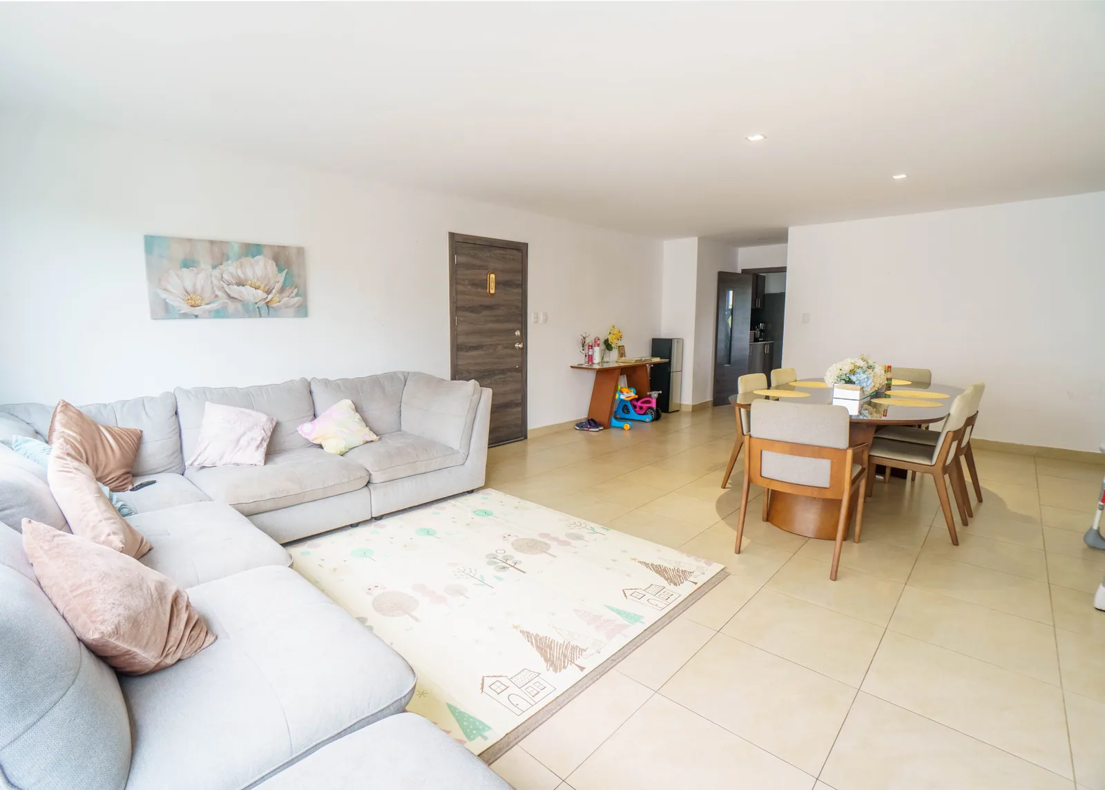 Departamento con ascensor en venta ubicado en Villas del Bosque, Vía a la Costa – Foto 1
