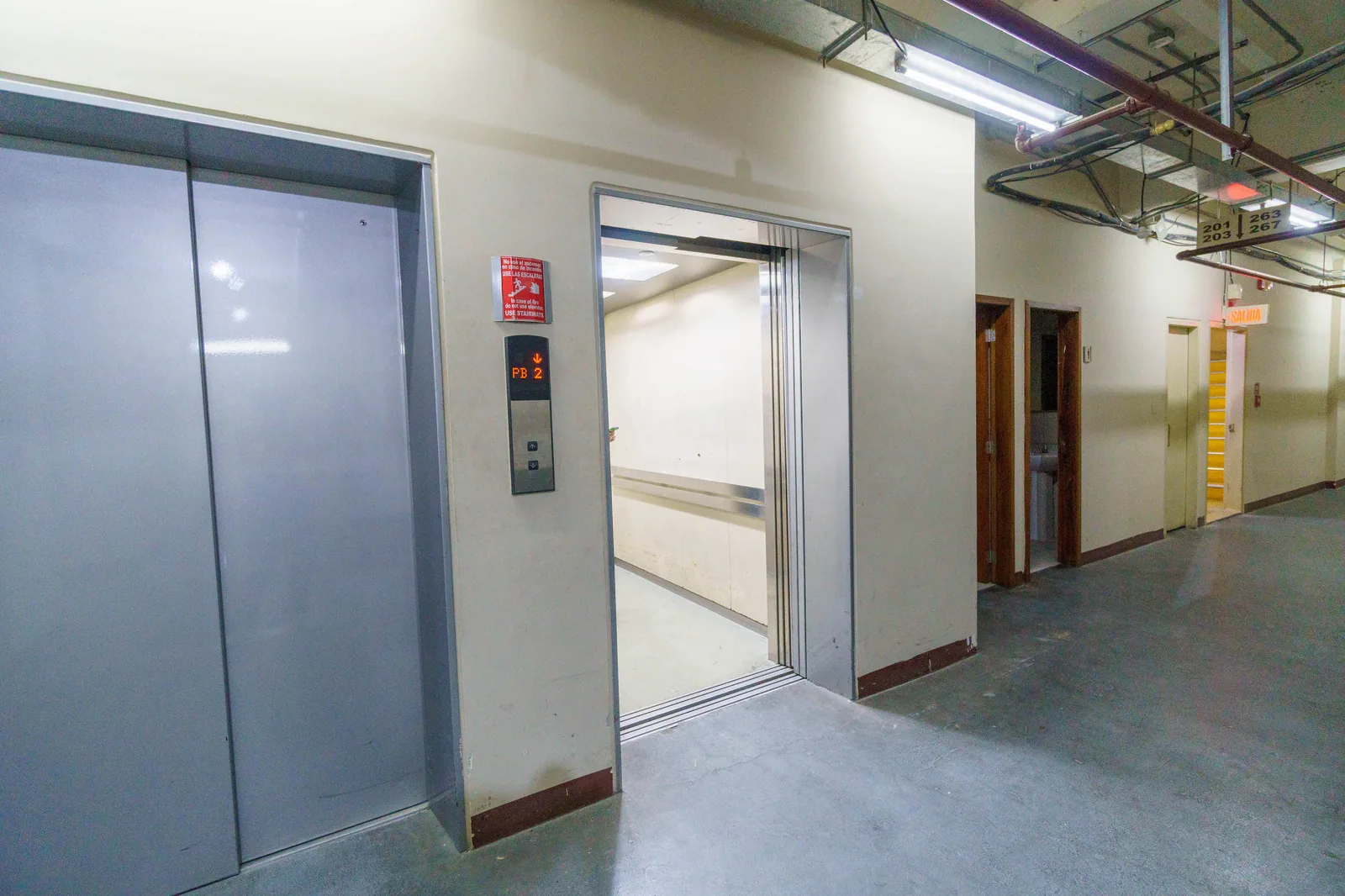 Bodega en venta Ubicada en el Edificio Trade Building, Sector de Mall de Sol – Foto 4