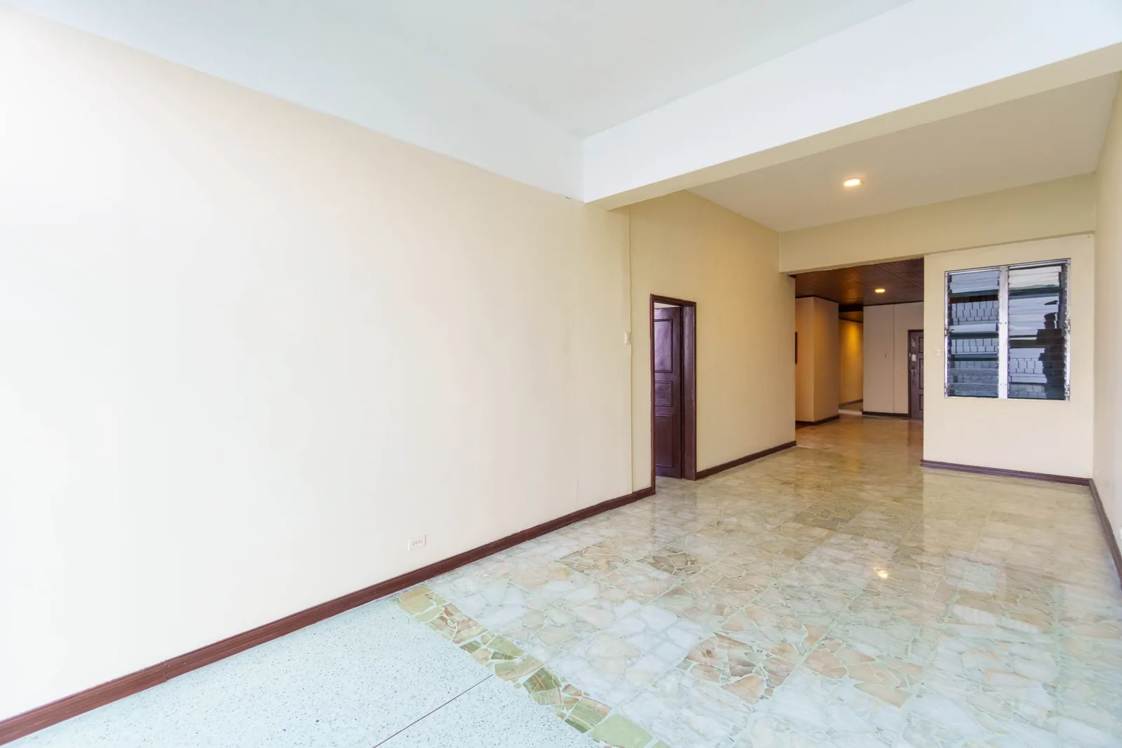 Departamento en alquiler ubicado frente al Malecón 2000, Centro de Guayaquil – Foto 3