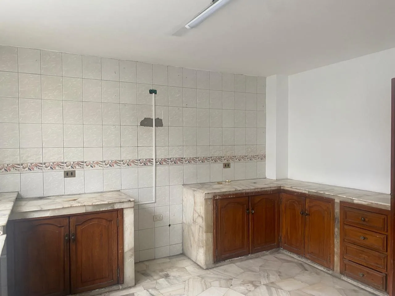Local comercial, oficina en alquiler ubicado en Kennedy Norte – Foto 3