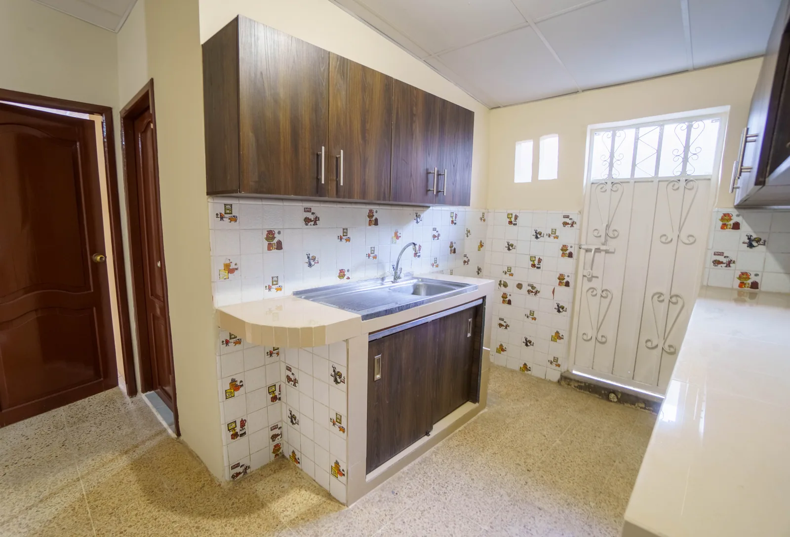 Casa en alquiler ubicada en Sauces 1, Norte de Guayaquil – Foto 4