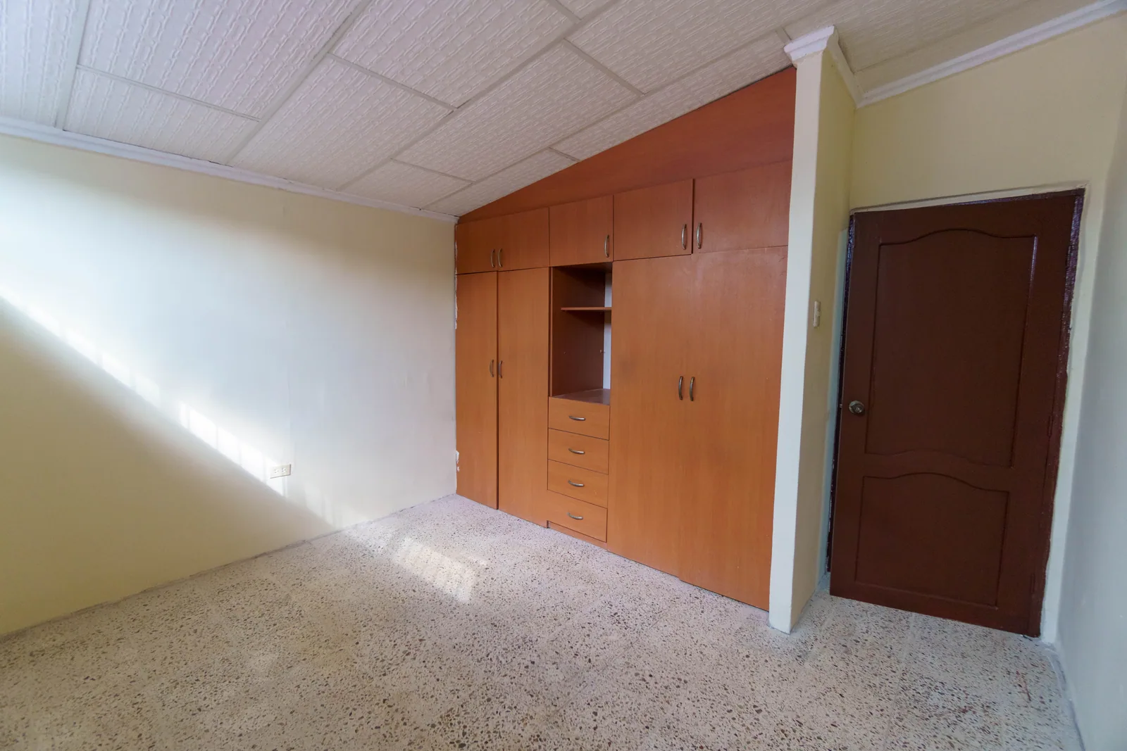 Casa en alquiler ubicada en Sauces 1, Norte de Guayaquil – Foto 5