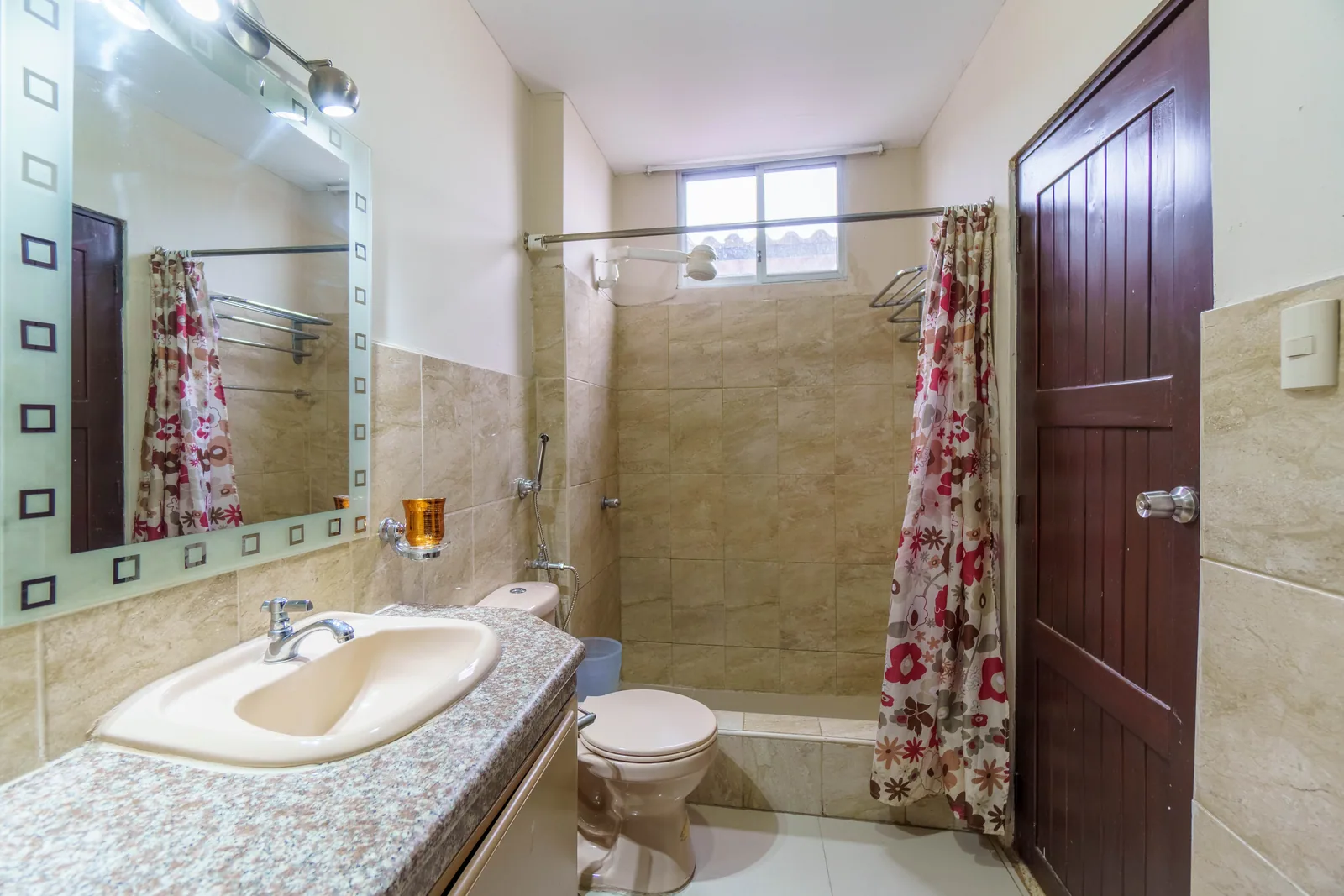Suite amoblada en alquiler, Kennedy Vieja, Norte de Guayaquil – Foto 3