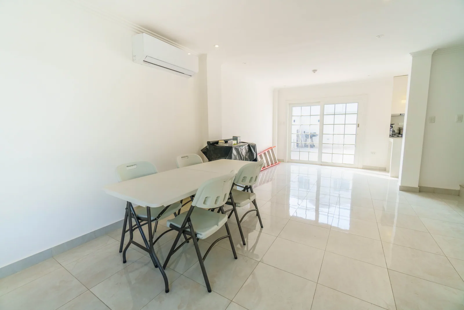 Casa en alquiler ubicada en Urbanización Casa Laguna, Vía a Samborondón – Foto 3