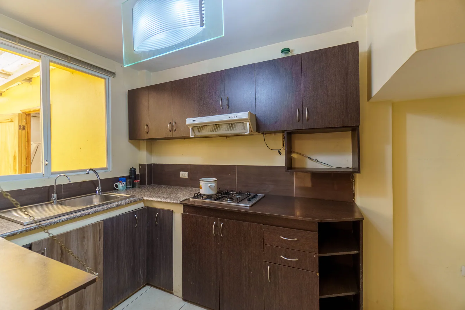 Casa esquinera en venta ubicada en Ciudadela Olimpo, Vía a la Costa – Foto 4
