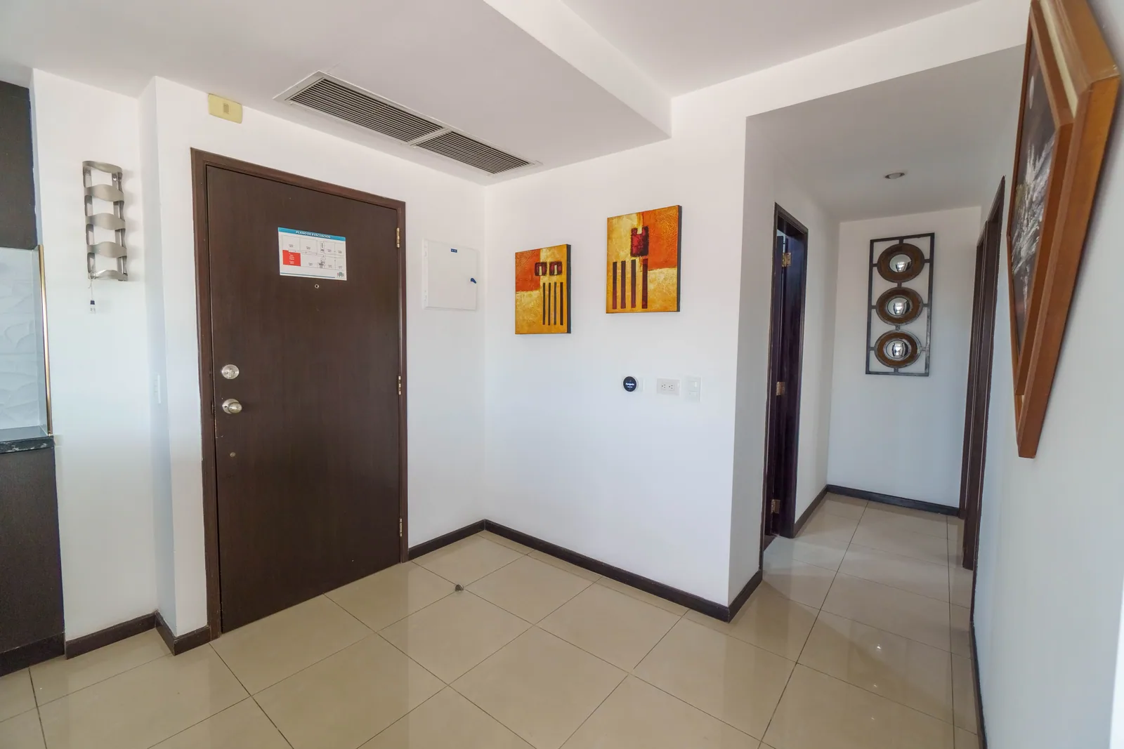 Departamento en venta amoblado ubicado en Torre del Sol II, Norte de Guayaquil – Foto 3