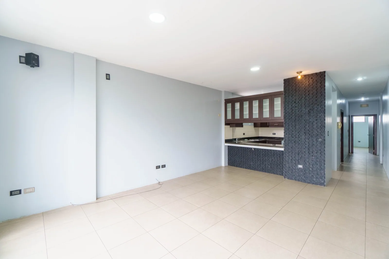 Departamento en alquiler ubicado en Edificio Novacosta, Los Ceibos – Foto 2