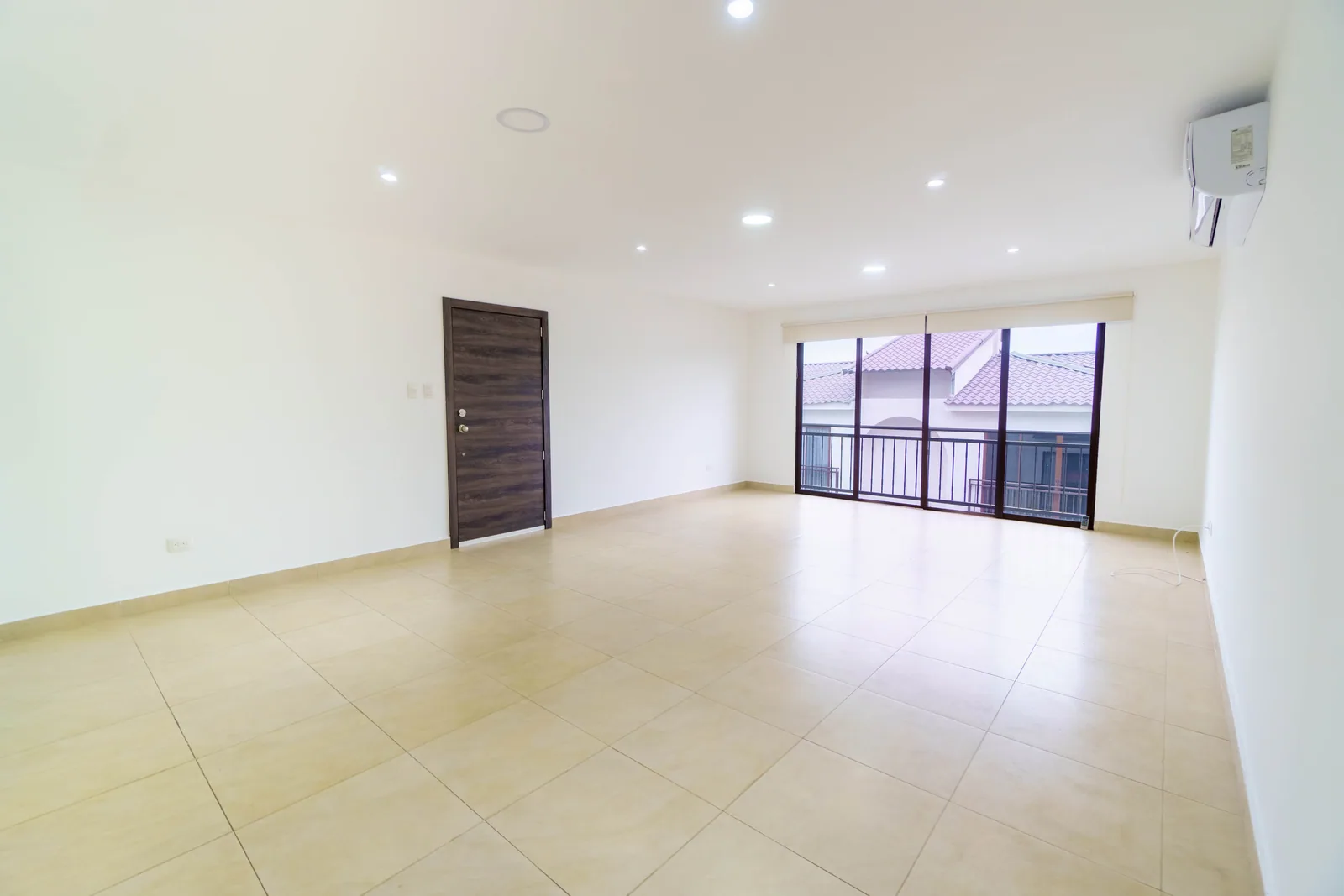 Departamento en alquiler ubicado Villas del Bosque Etapa 3, Vía a la Costa – Foto 2