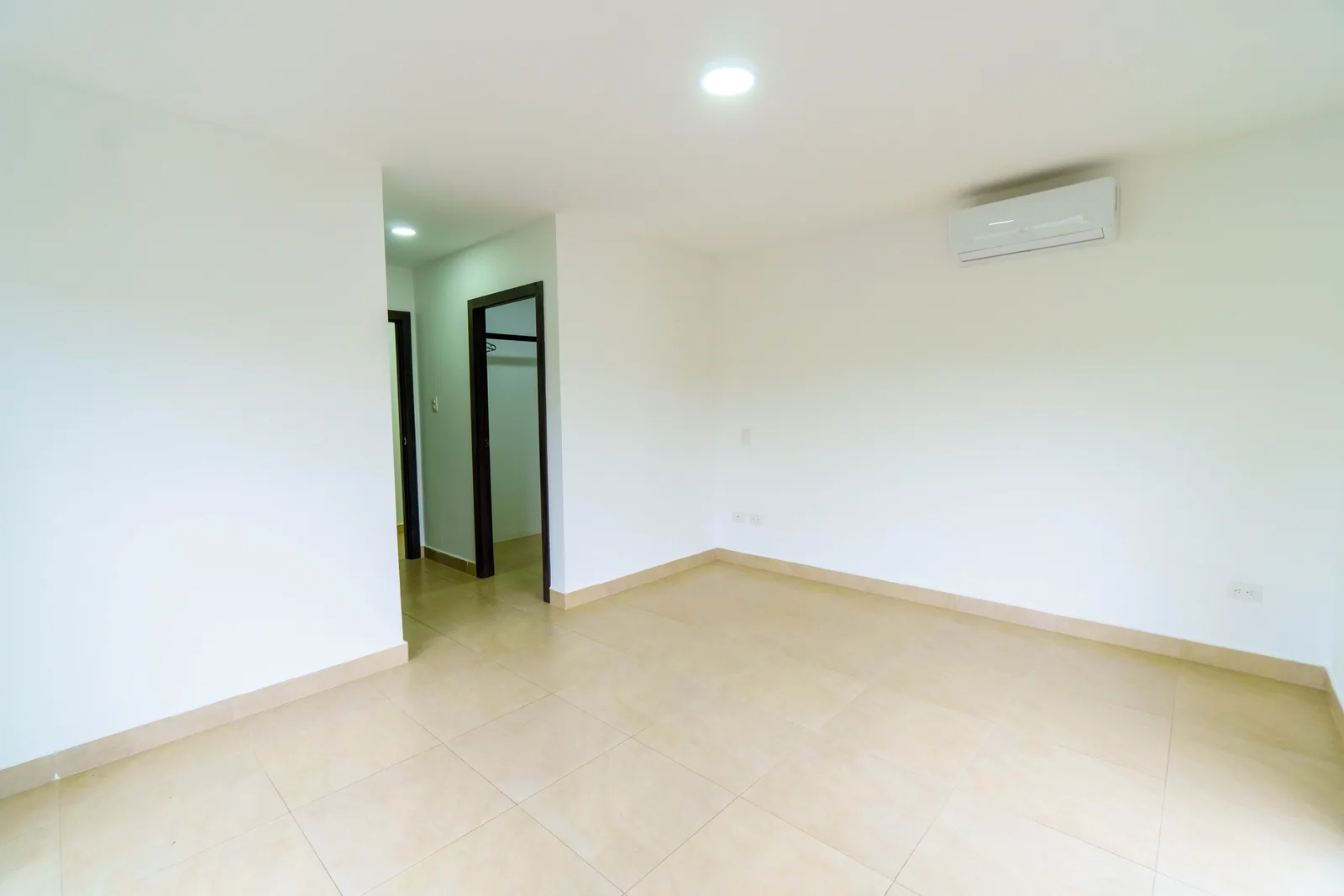 Departamento en alquiler ubicado Villas del Bosque Etapa 3, Vía a la Costa – Foto 4
