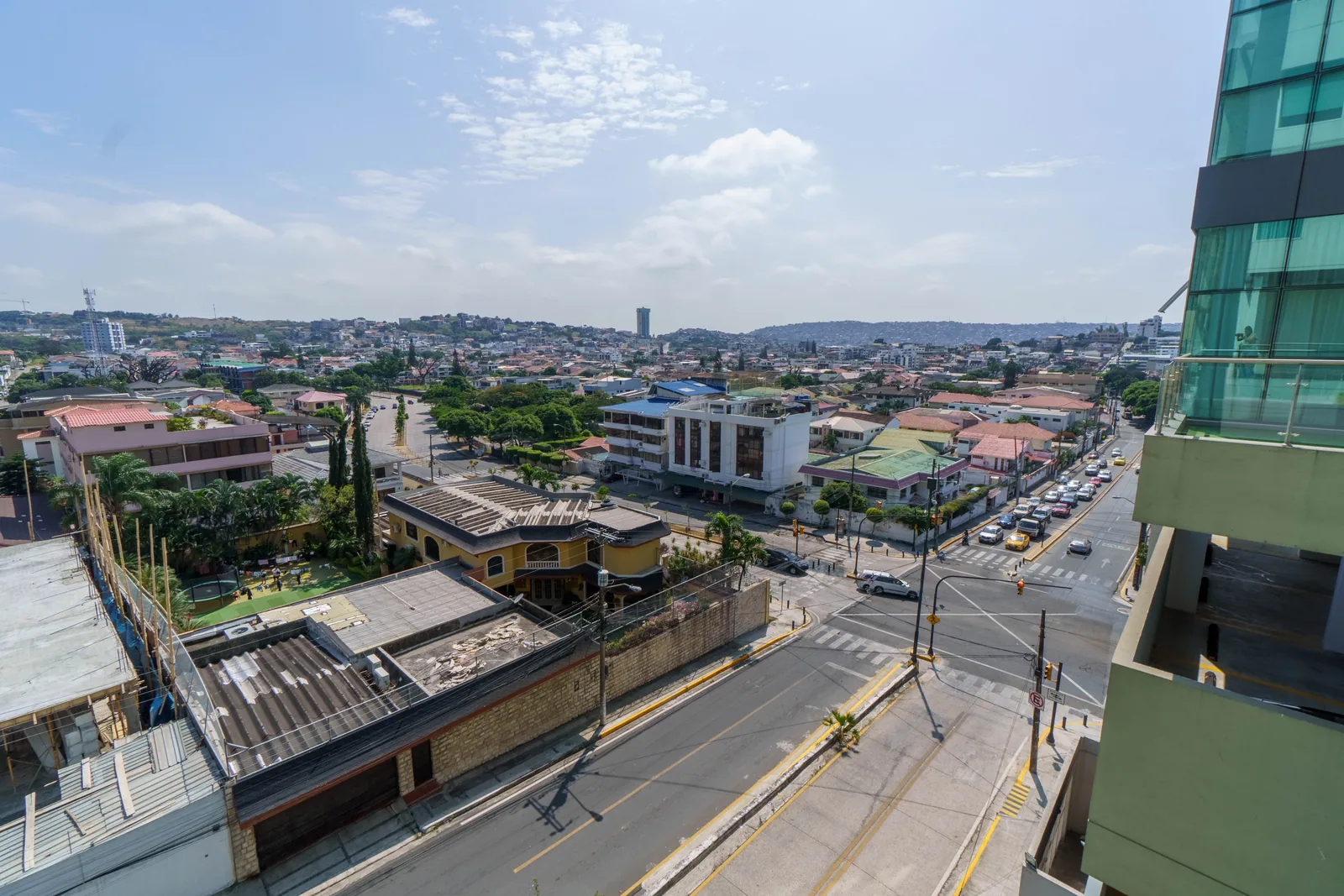 Suite en alquiler ubicado en Edificio 100 Olivos Parc, Los Ceibos – Foto 3