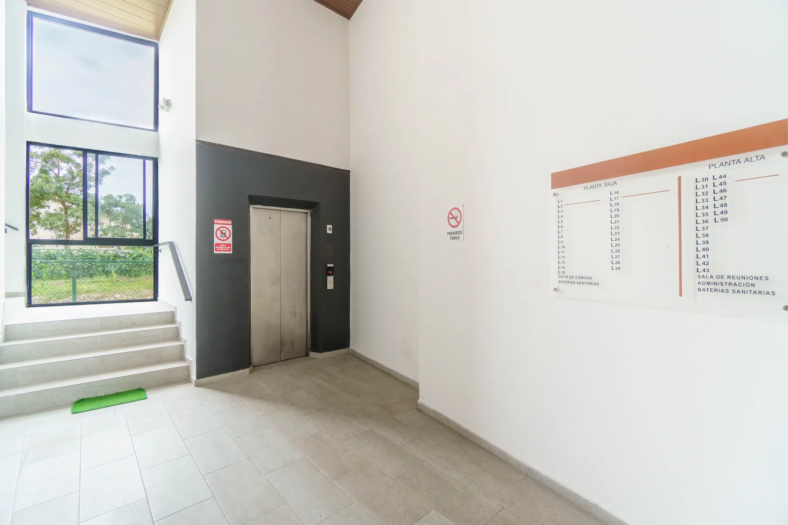 Local comercial en alquiler ubicado en Costa Brisa, Vía a la Costa – Foto 3
