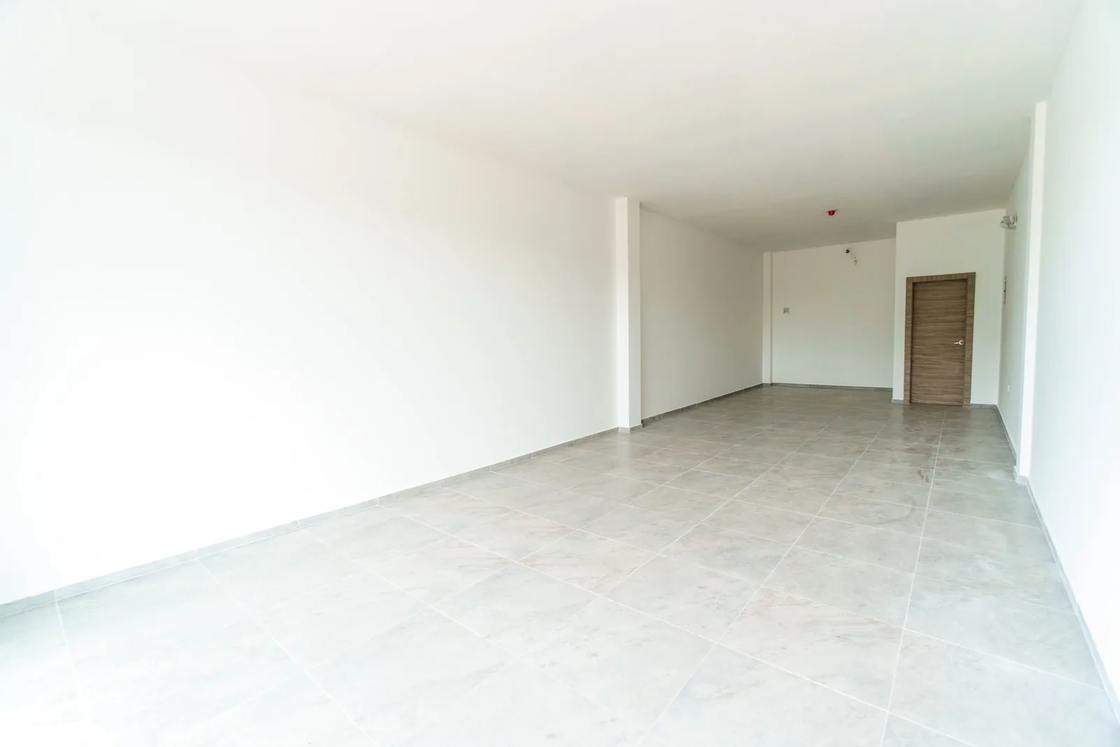 Local comercial en alquiler ubicado en Costa Brisa, Vía a la Costa – Foto 4