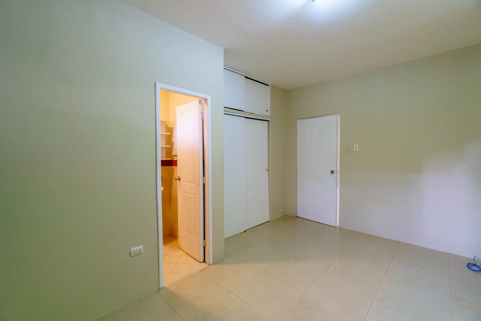 Suite 9 amoblada en alquiler ubicado en Santa Cecilia, Ceibos – Foto 4