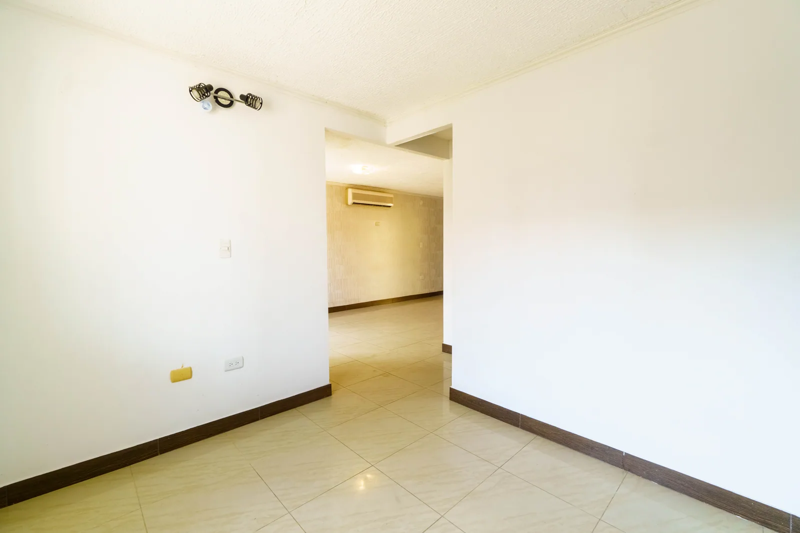 Casa en venta ubicada en Villa del Rey, Etapa Beatriz – Foto 5