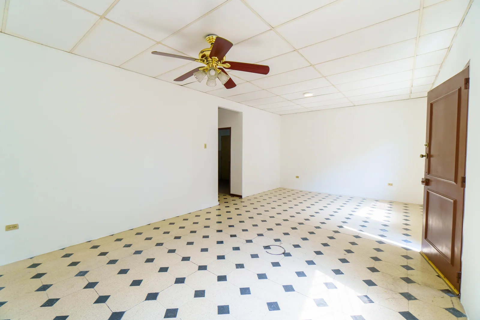 Casa en venta ubicada en Cdla. Ferroviaria, Guayaquil – Foto 2