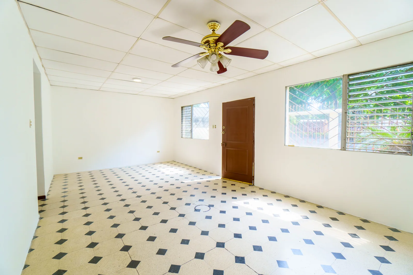 Casa en venta ubicada en Cdla. Ferroviaria, Guayaquil – Foto 3