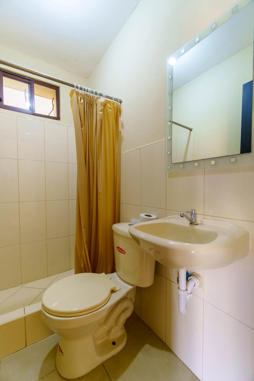 Casa en alquiler ubicada en Urb. La Rioja, La Aurora – Foto 4