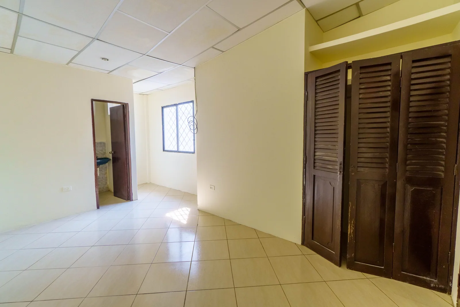 Casa en venta ubicada en Samanes 4, Norte de Guayaquil – Foto 5