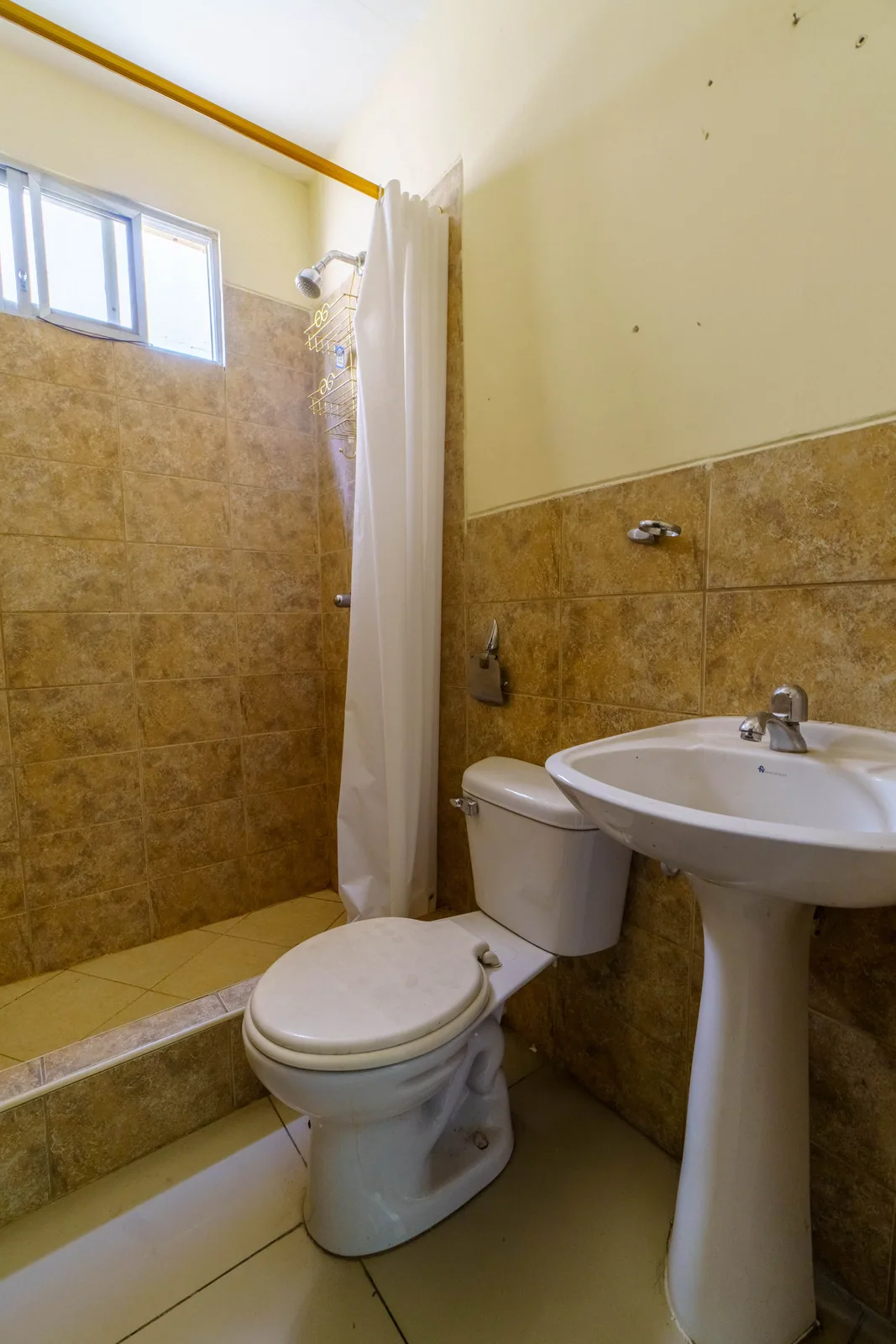 Casa en venta ubicada en Urbanización Villa Italia, La Aurora. Vía Daule – Foto 3