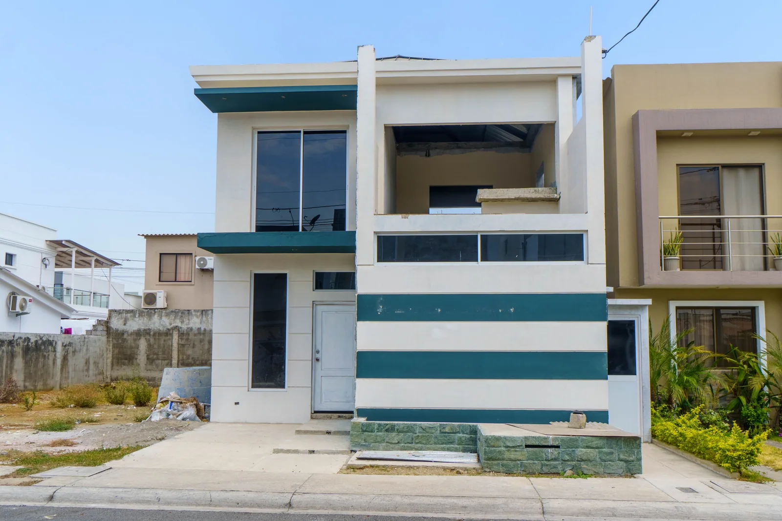 Casa en venta por estrenar ubicada en Urbanización San Antonio, vía Samborondón – Foto 1