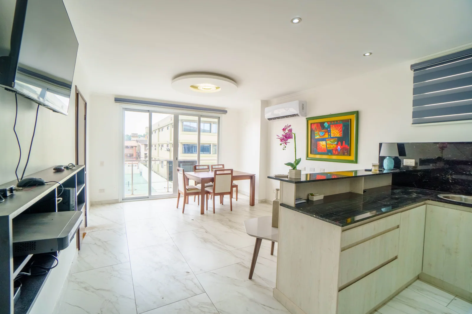 Departamento amoblado en alquiler ubicado en Kennedy Norte, Guayaquil – Foto 2