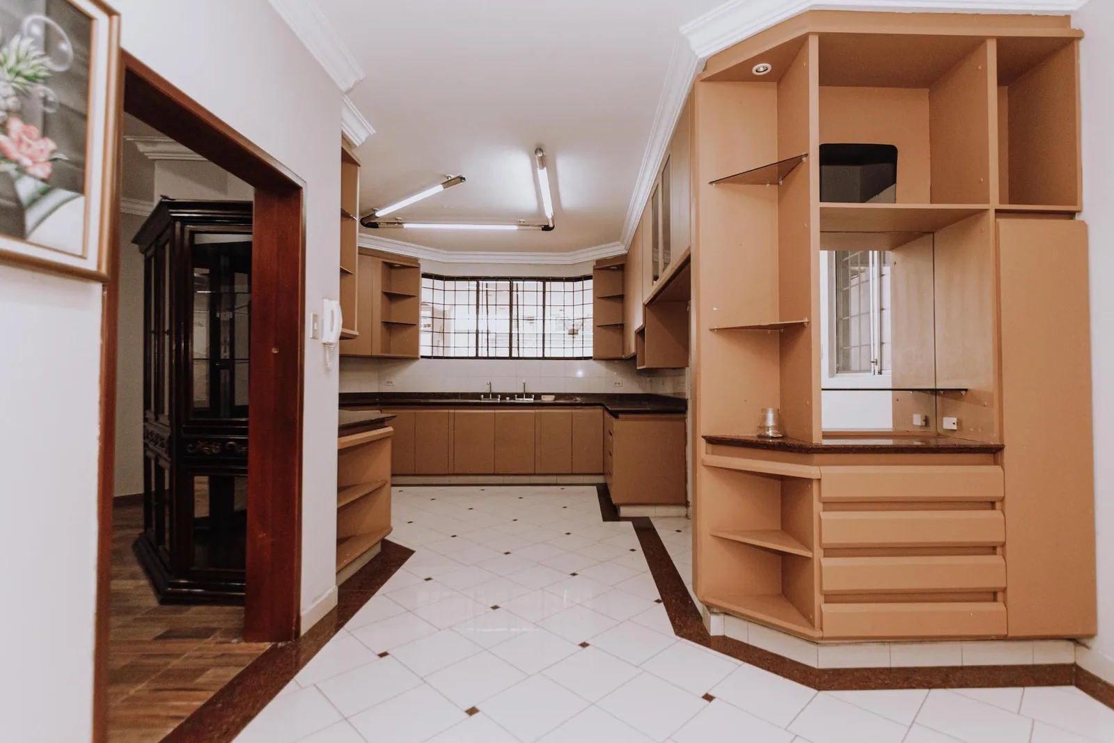 Departamento en alquiler ubicado en Los Alamos, norte de Guayaquil – Foto 1