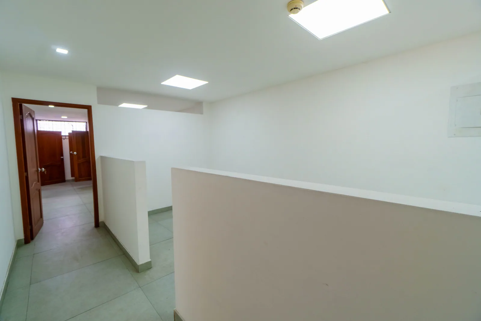 Oficina en venta, Av Las Américas, Edificio de Oficinas El Bucanero – Foto 4