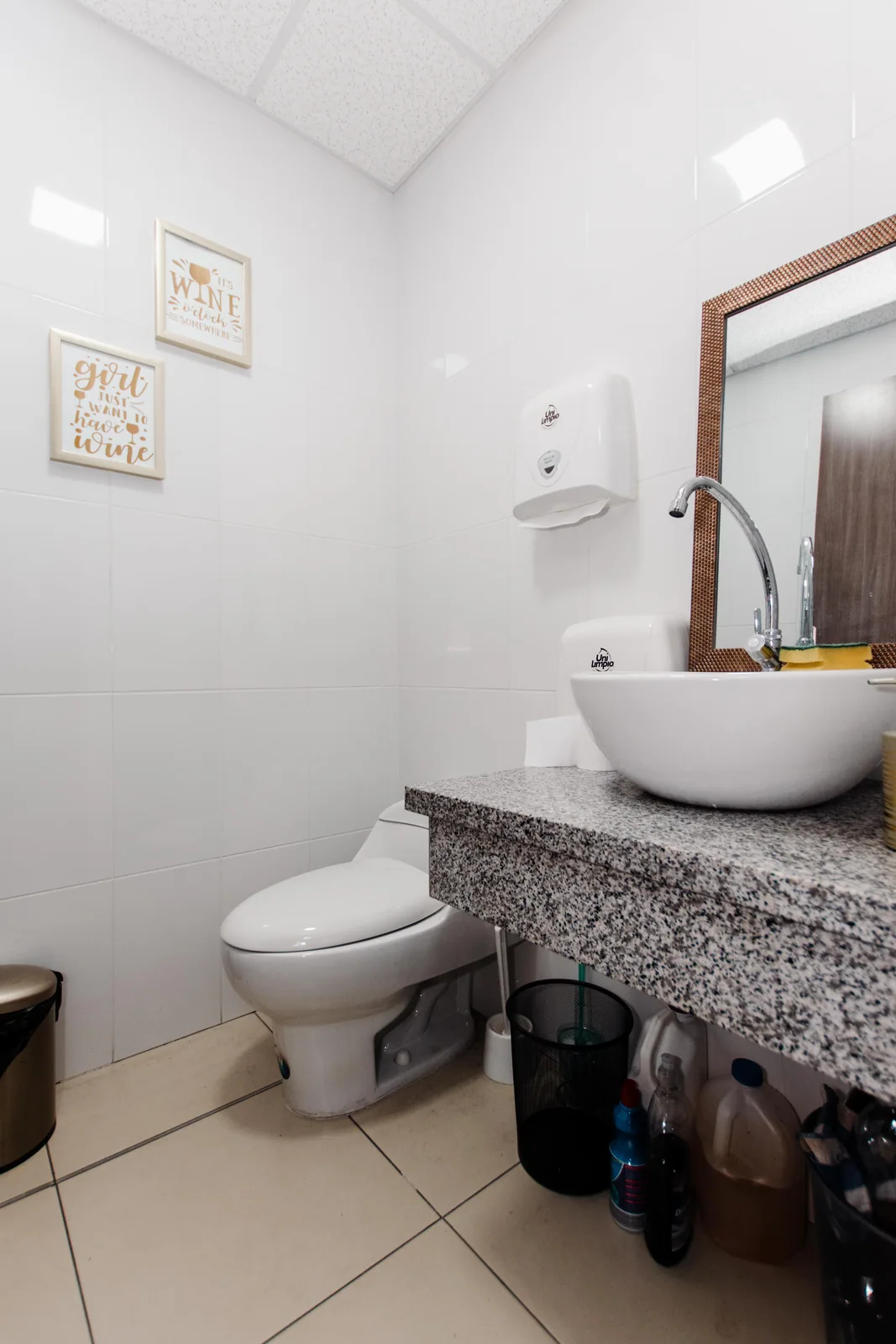 Oficina en venta Edificio Emporium, Pto. Santa Ana, centro de Guayaquil – Foto 5