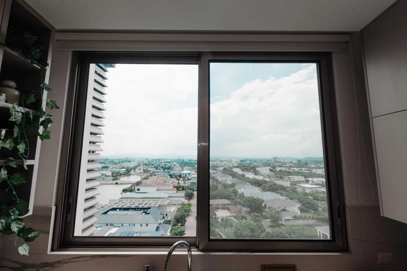 Departamento en venta ubicado en Puerto 5000, Puerto Mocolí, Samborondón. – Foto 2