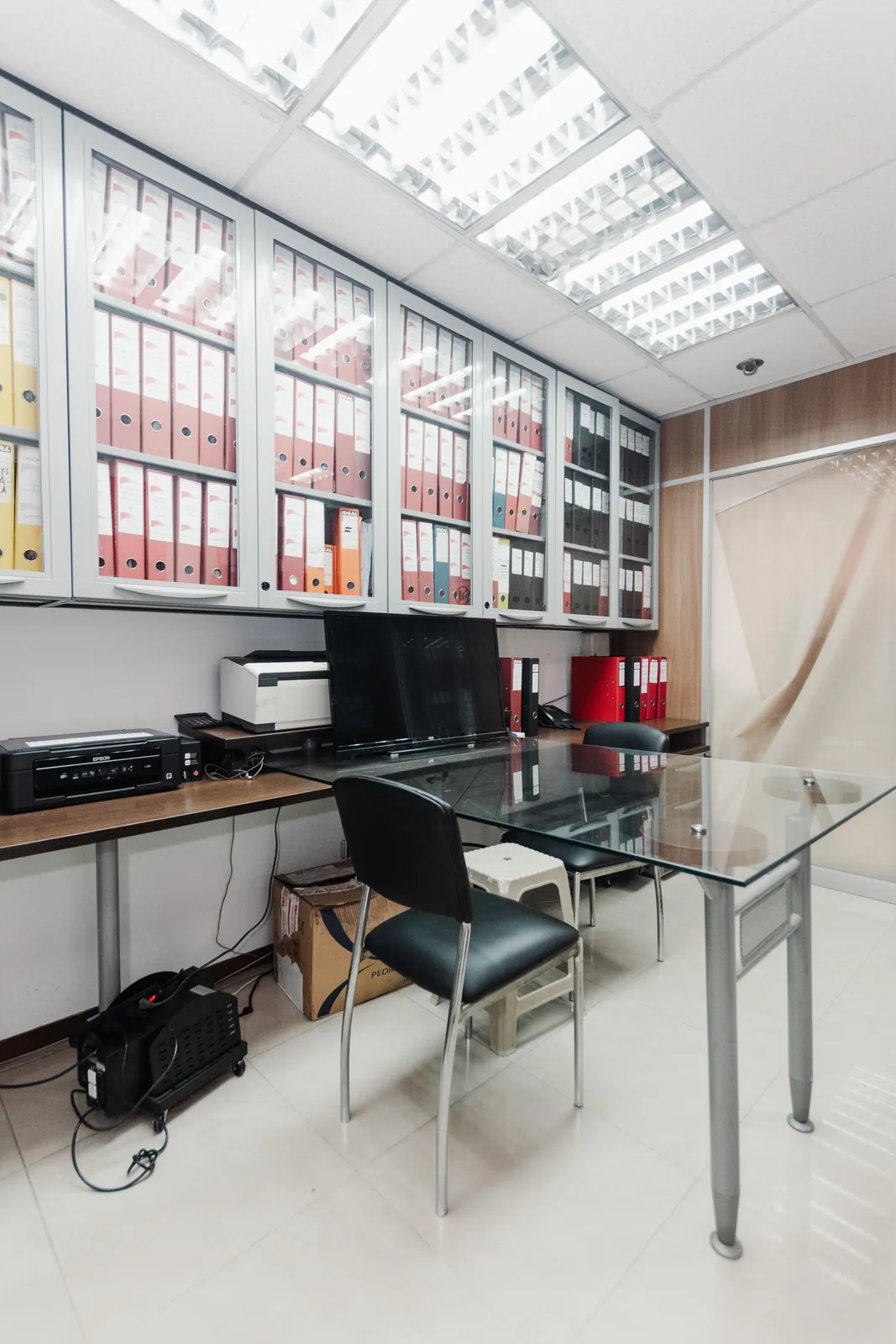 Oficina en venta Trade Building, cdla. Simon Bolivar, norte de Guayaquil